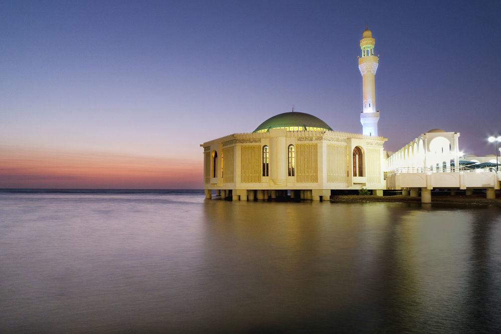 เชอราตัน เจดดาห์ โฮเต็ล Hotel ภายนอก รูปภาพ The mosque at night