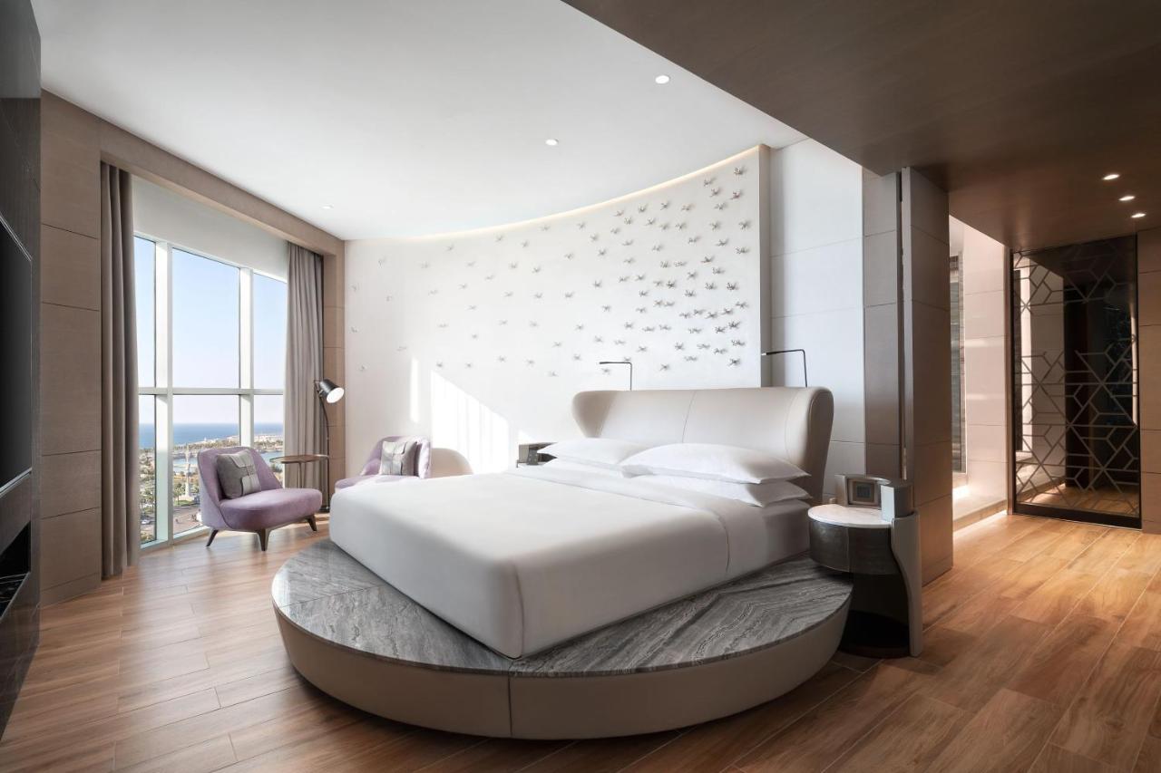เชอราตัน เจดดาห์ โฮเต็ล Hotel ภายนอก รูปภาพ A bedroom at the hotel