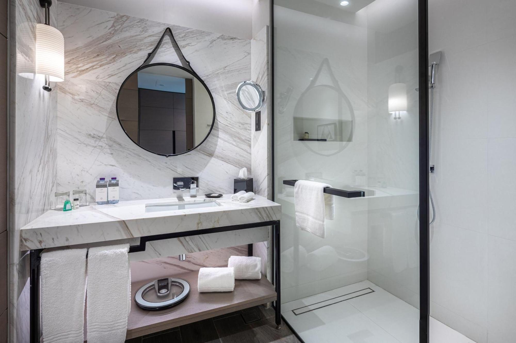 เชอราตัน เจดดาห์ โฮเต็ล Hotel ภายนอก รูปภาพ Bathroom