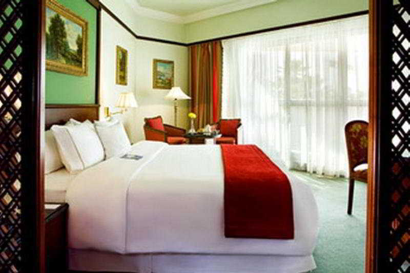 เชอราตัน เจดดาห์ โฮเต็ล Hotel ภายนอก รูปภาพ A bedroom at the hotel